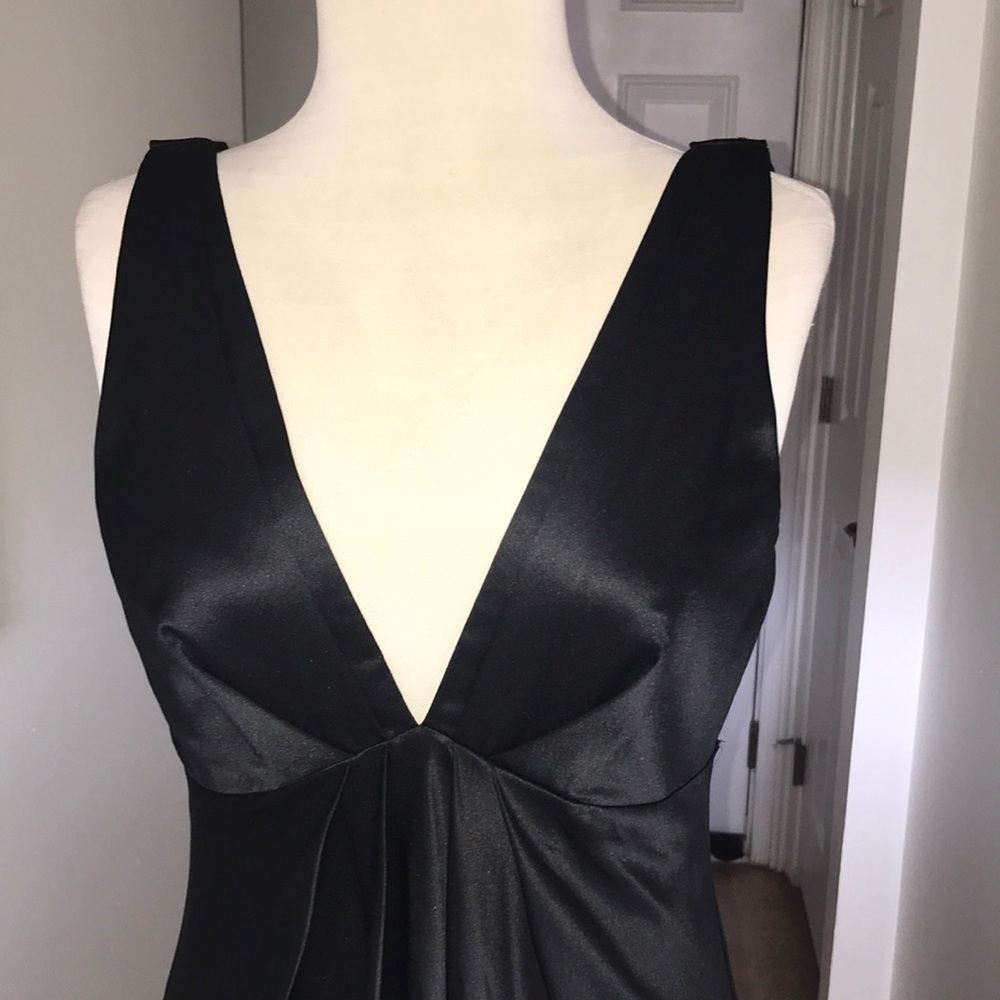Gorgeous Basic Black Full Length Gown - image 2